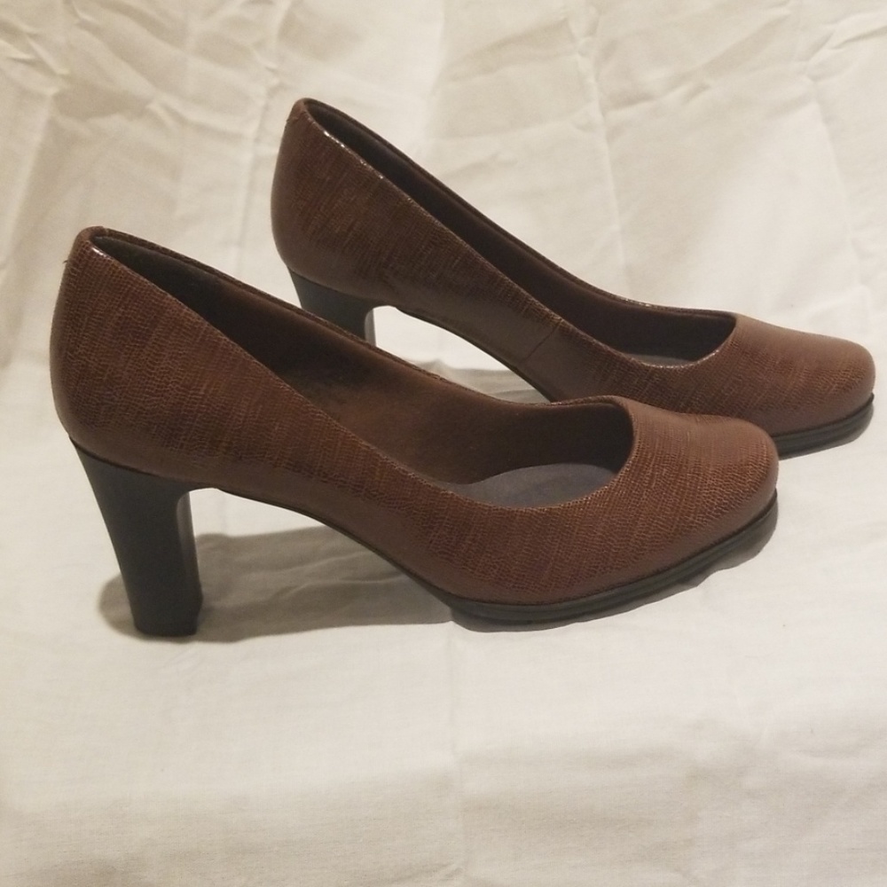 Rockport Walkability Pumps